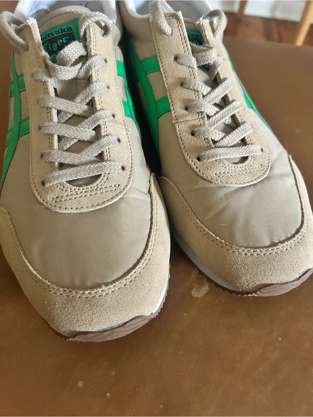 Onitsuka Tiger by Asics Beige Sneakers with Green Stripes - Men Size 11 - Picture 3 of 8